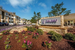 CS1031 Colony at Centerpointe Apartments, DST - Image 3